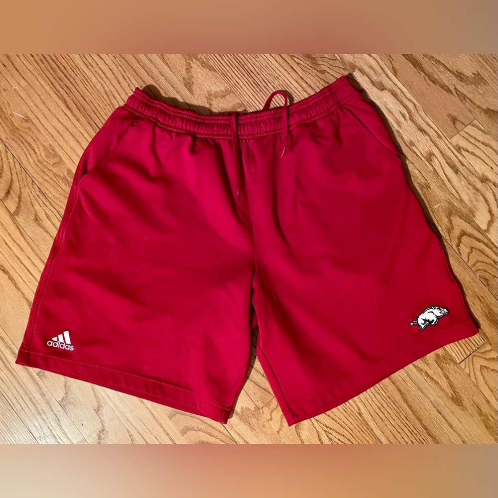 Arkansas Razorbacks :: Adidas shorts :: Size Large